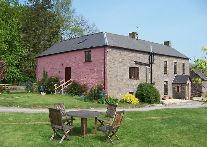 Brynderwen Barn
